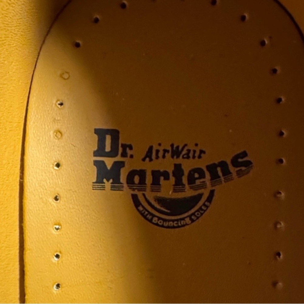 NWT Dr. Martens Pink Shoes - Picture 5 of 6